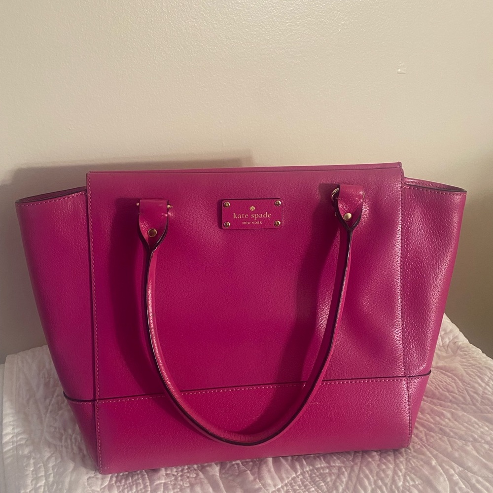 Kate Spade Pink purse— reposhed item - Picture 2 of 7